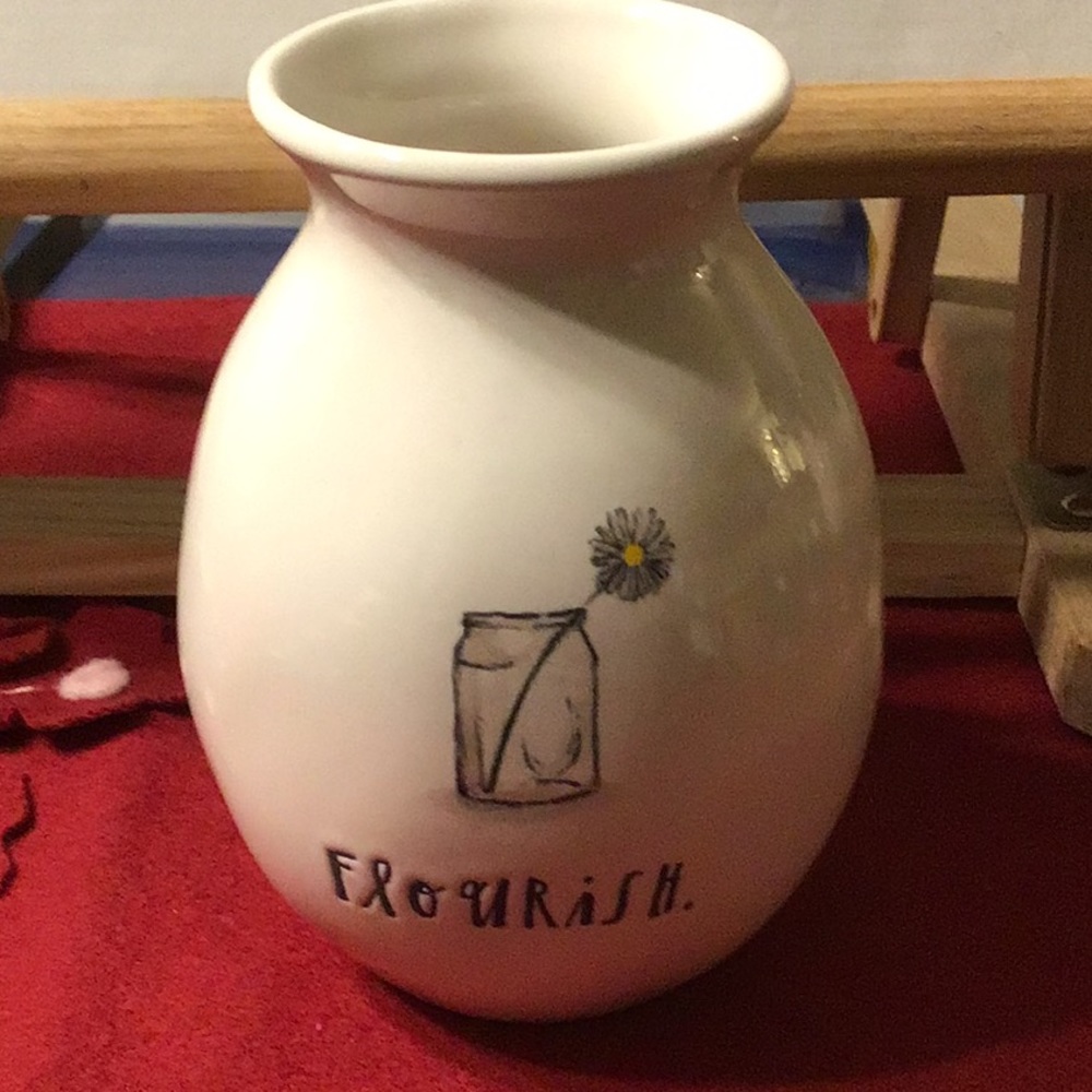 Flourish Vase by Rae Dunn